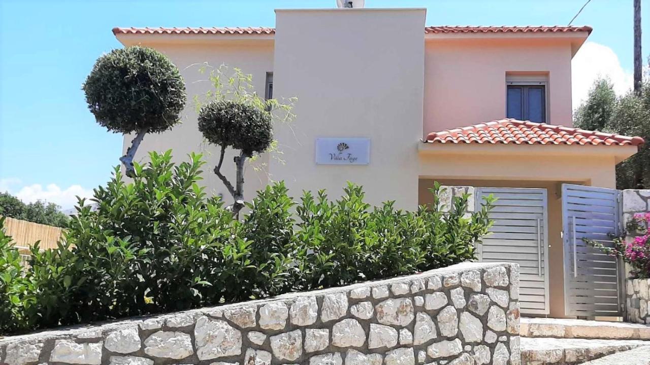 Amarianos Villas Agia Efimia Exteriör bild