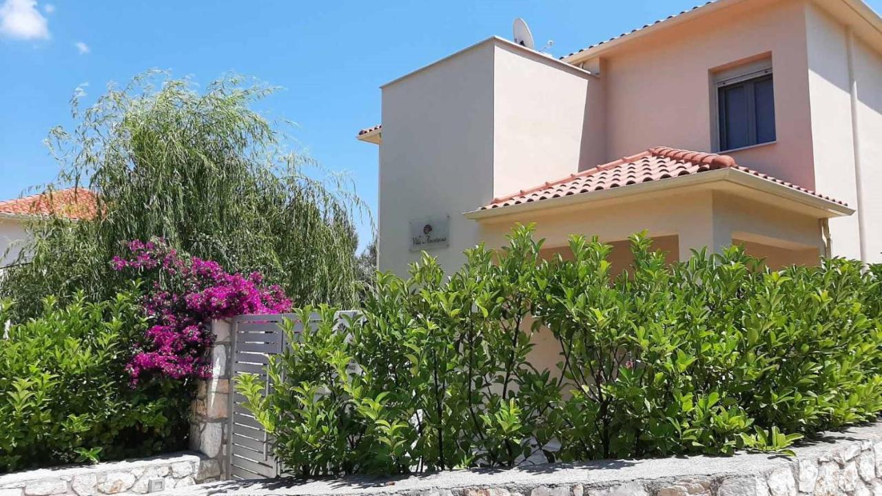Amarianos Villas Agia Efimia Exteriör bild