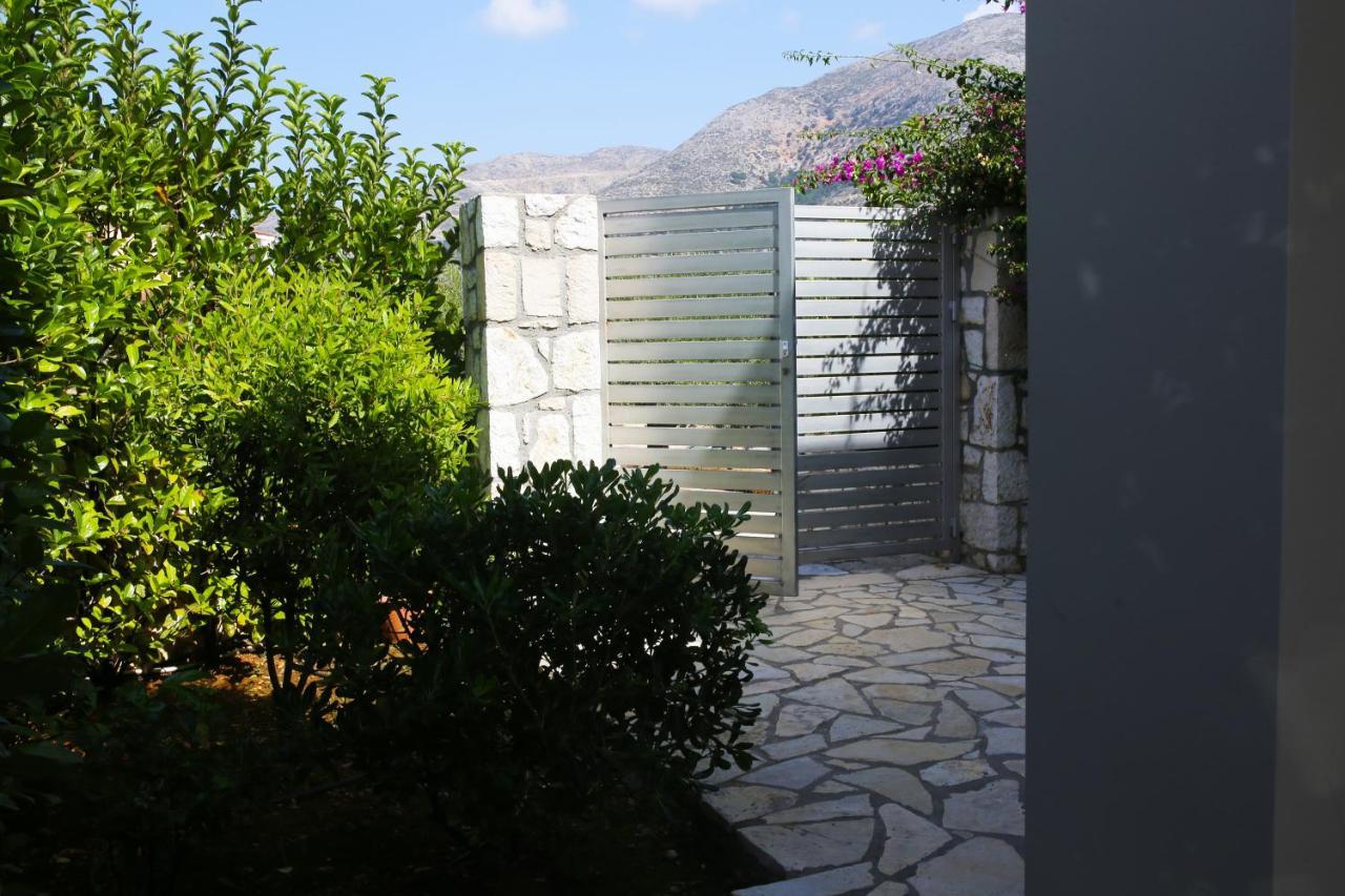 Amarianos Villas Agia Efimia Exteriör bild